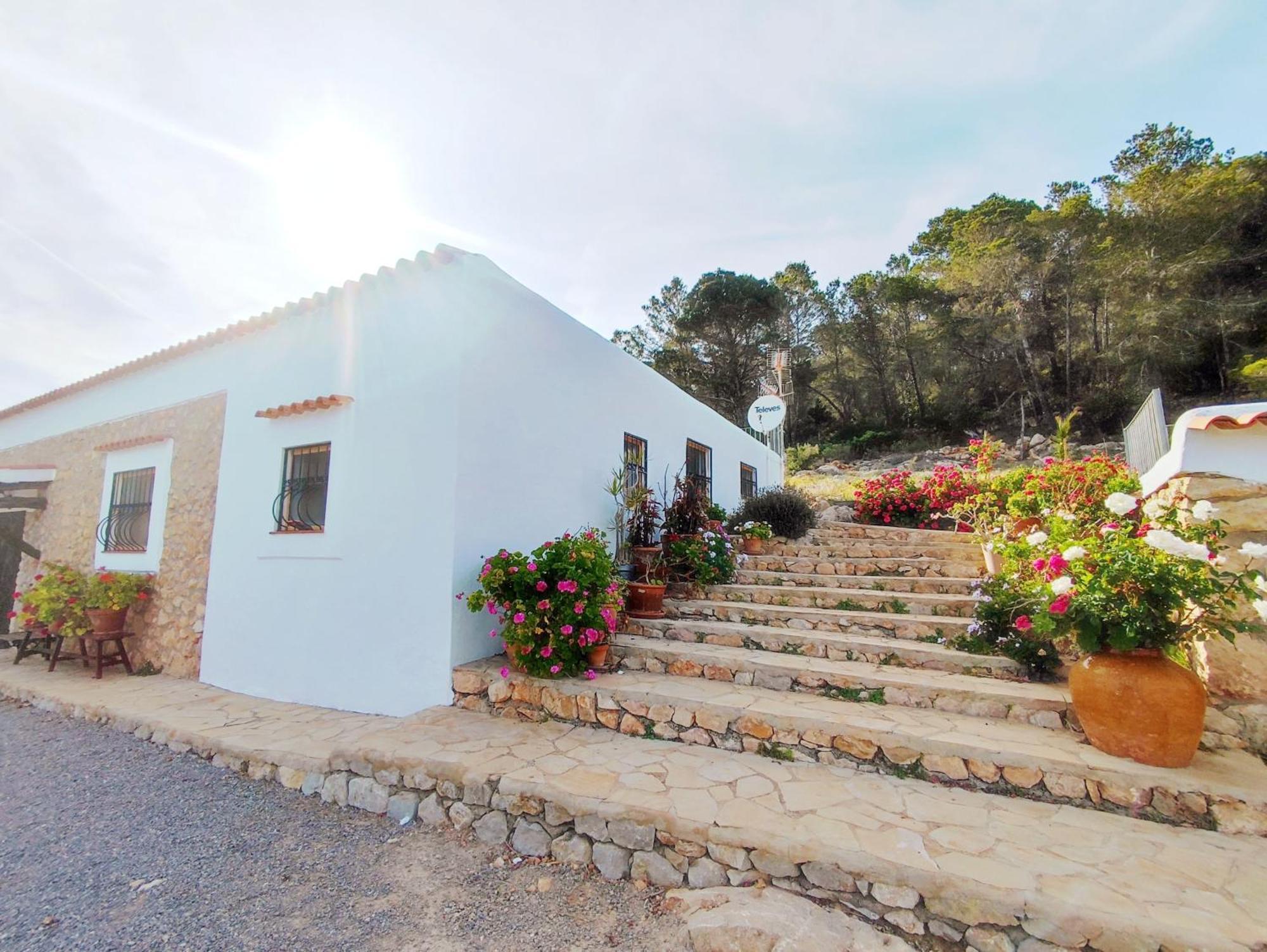 Casa Can Lluc Con Piscina, Jardin Y Vista Al Campo Sant Miquel De Balansat ภายนอก รูปภาพ