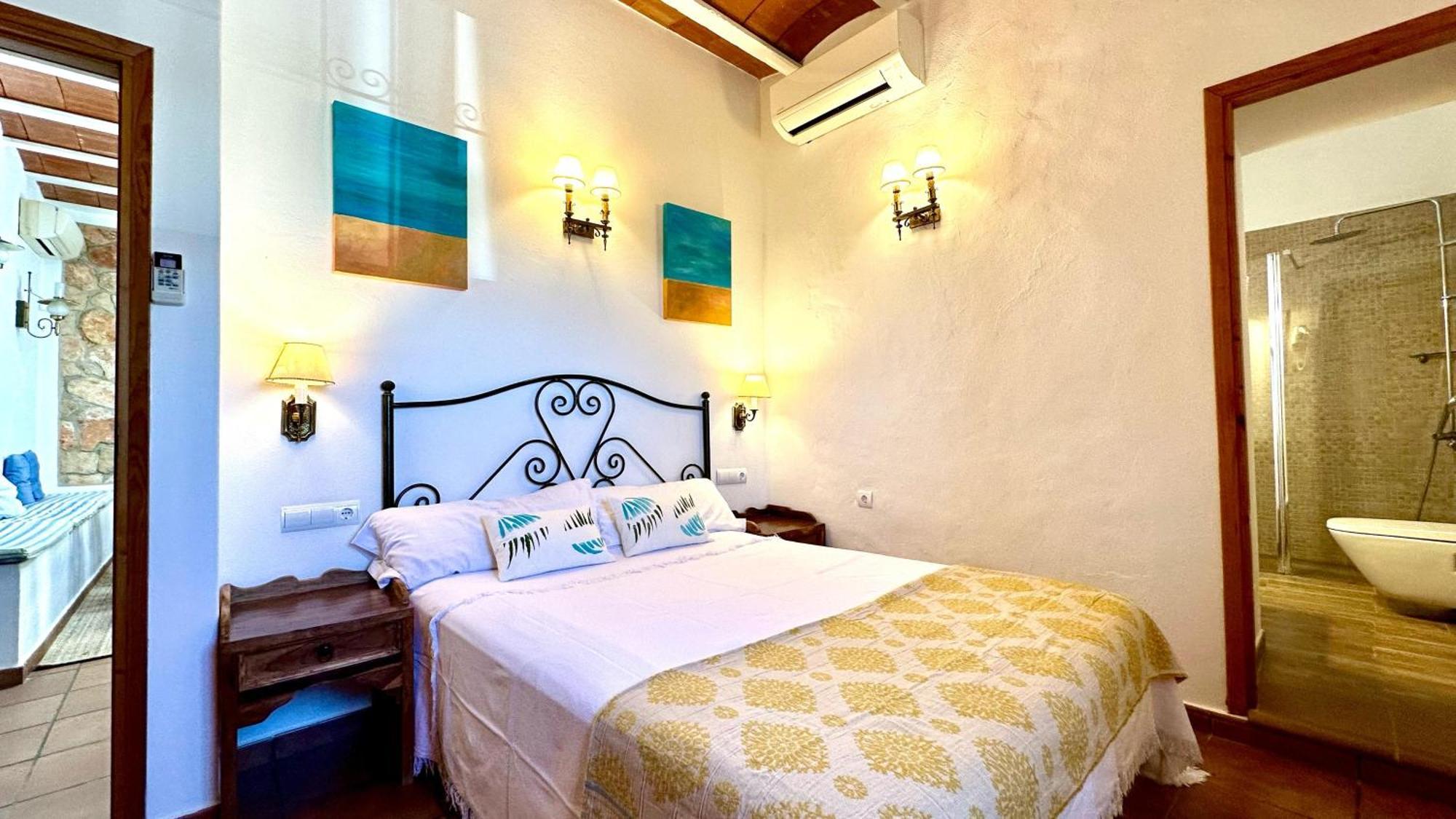 Casa Can Lluc Con Piscina, Jardin Y Vista Al Campo Sant Miquel De Balansat ภายนอก รูปภาพ